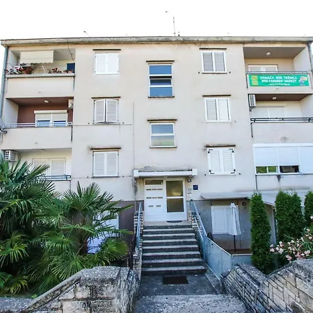 Klaudio Apartment