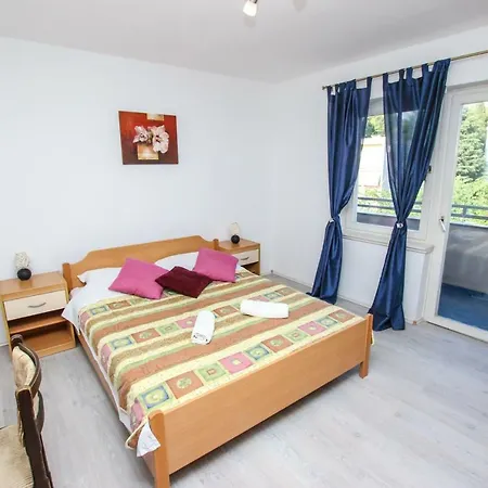 Klaudio Apartament *